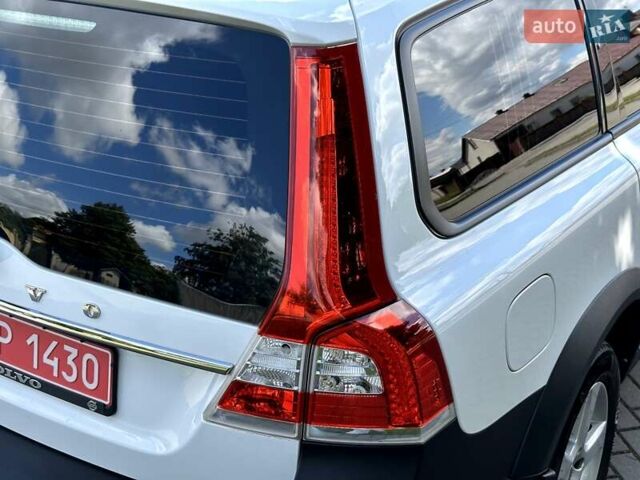 Білий Вольво ХС70, об'ємом двигуна 2.4 л та пробігом 289 тис. км за 18200 $, фото 49 на Automoto.ua