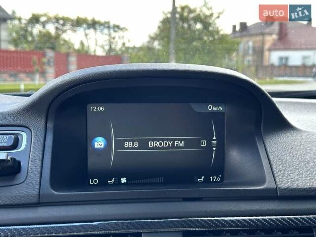 Білий Вольво ХС70, об'ємом двигуна 2.4 л та пробігом 289 тис. км за 18200 $, фото 69 на Automoto.ua