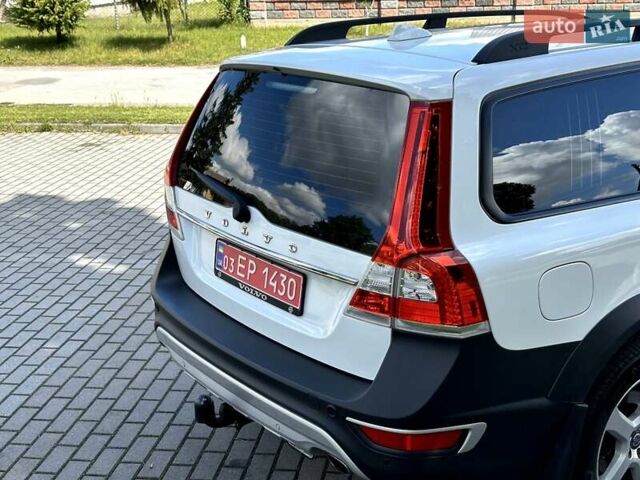 Білий Вольво ХС70, об'ємом двигуна 2.4 л та пробігом 289 тис. км за 18200 $, фото 35 на Automoto.ua