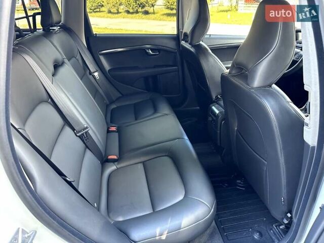 Білий Вольво ХС70, об'ємом двигуна 2.4 л та пробігом 289 тис. км за 18200 $, фото 93 на Automoto.ua