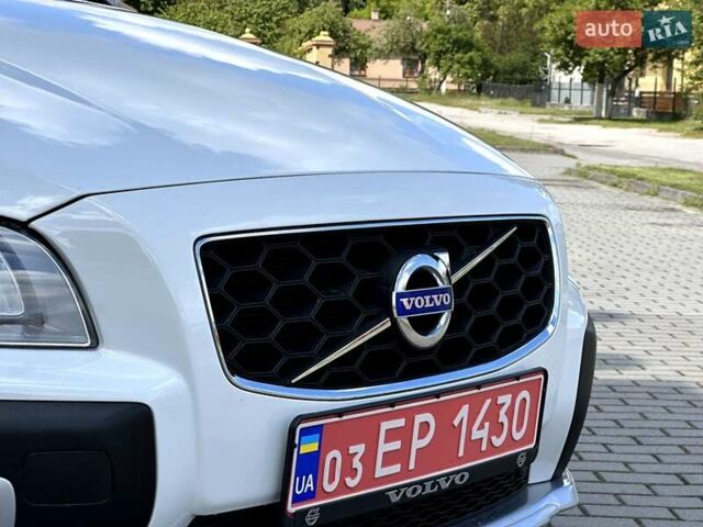 Білий Вольво ХС70, об'ємом двигуна 2.4 л та пробігом 289 тис. км за 18200 $, фото 39 на Automoto.ua