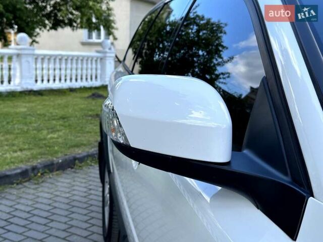 Білий Вольво ХС70, об'ємом двигуна 2.4 л та пробігом 289 тис. км за 18200 $, фото 57 на Automoto.ua