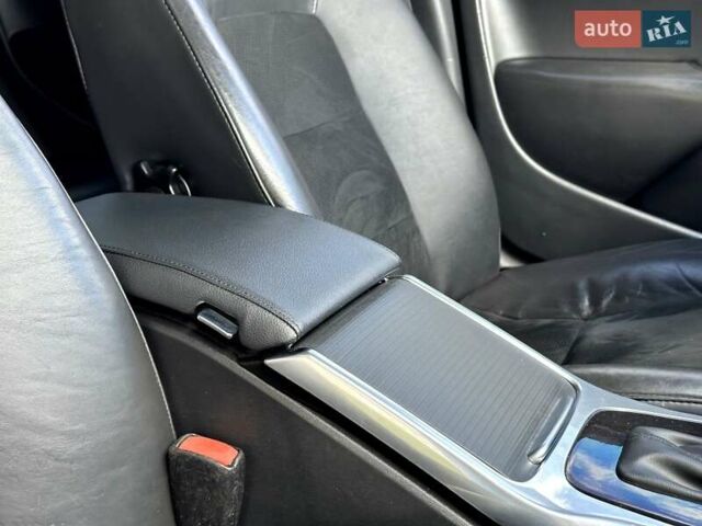 Білий Вольво ХС70, об'ємом двигуна 2.4 л та пробігом 289 тис. км за 18200 $, фото 105 на Automoto.ua