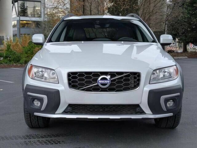Білий Вольво ХС70, об'ємом двигуна 2.5 л та пробігом 76 тис. км за 9000 $, фото 1 на Automoto.ua
