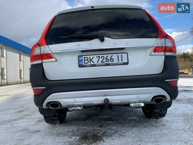 Білий Вольво ХС70, об'ємом двигуна 2.5 л та пробігом 291 тис. км за 17400 $, фото 4 на Automoto.ua