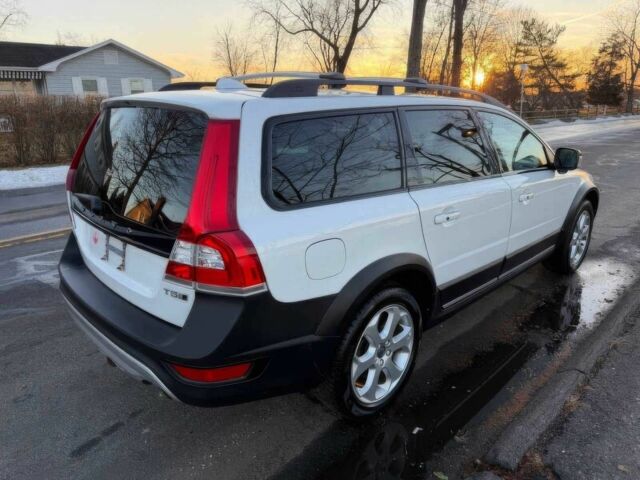 Білий Вольво ХС70, об'ємом двигуна 2.5 л та пробігом 77 тис. км за 3500 $, фото 6 на Automoto.ua