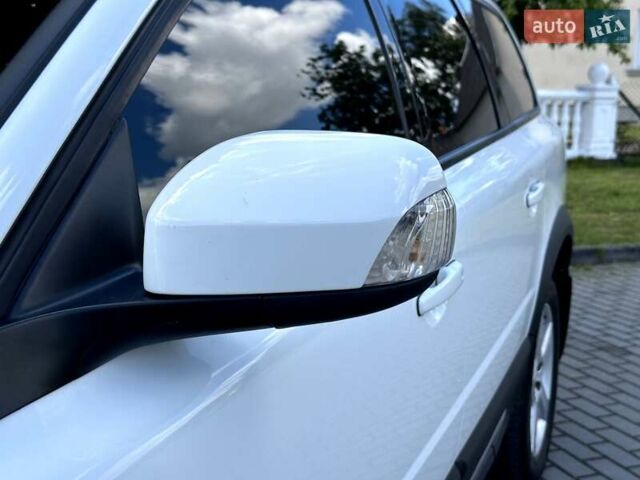 Білий Вольво ХС70, об'ємом двигуна 2.4 л та пробігом 289 тис. км за 18200 $, фото 56 на Automoto.ua