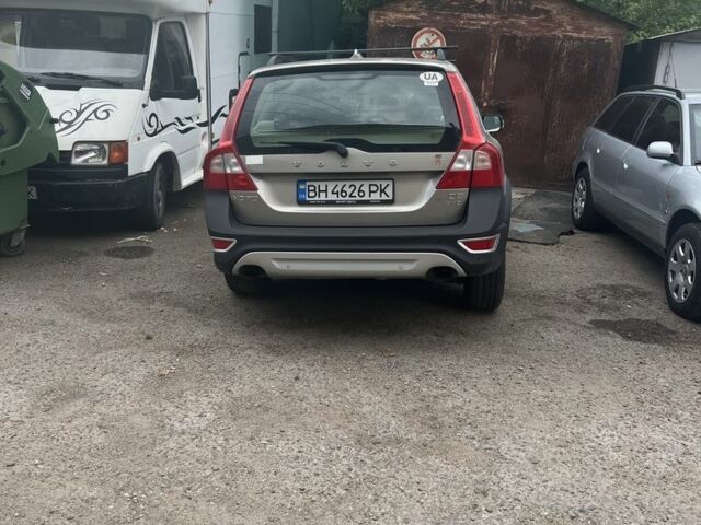 Бежевый Вольво ХС70, объемом двигателя 2.4 л и пробегом 350 тыс. км за 4444 $, фото 8 на Automoto.ua