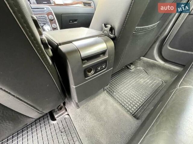 Бежевый Вольво ХС70, объемом двигателя 2.4 л и пробегом 310 тыс. км за 13500 $, фото 7 на Automoto.ua