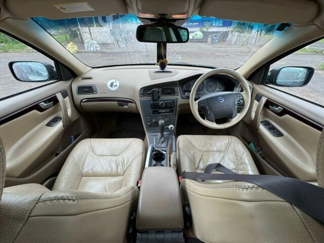 Черный Вольво ХС70, объемом двигателя 2.4 л и пробегом 178 тыс. км за 3600 $, фото 6 на Automoto.ua