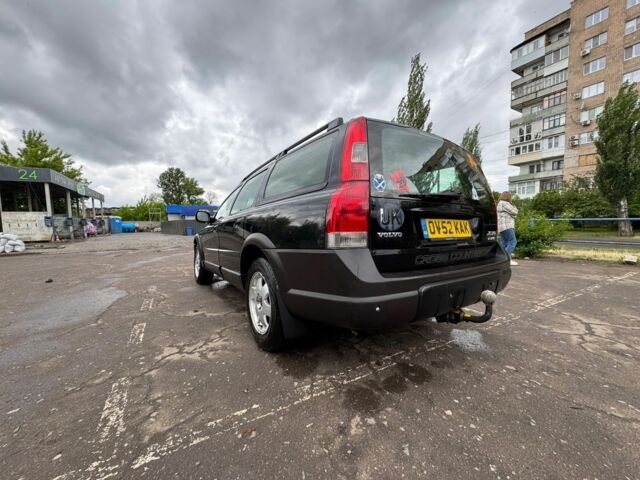 Черный Вольво ХС70, объемом двигателя 2.4 л и пробегом 178 тыс. км за 3600 $, фото 4 на Automoto.ua