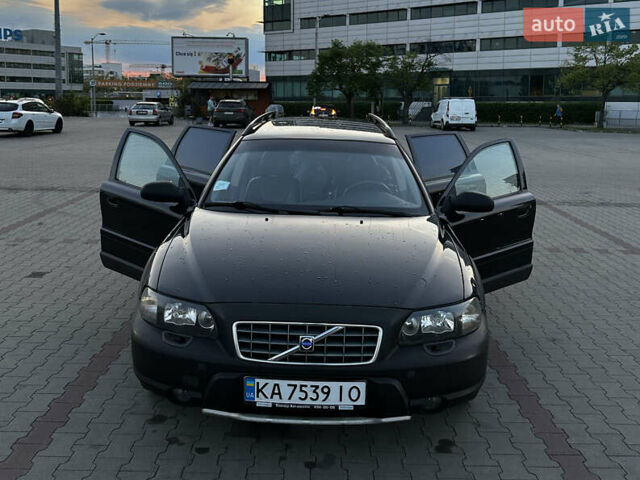 Черный Вольво ХС70, объемом двигателя 2.5 л и пробегом 255 тыс. км за 7800 $, фото 4 на Automoto.ua