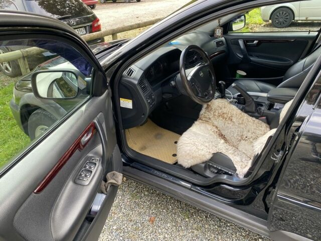 Вольво ХС70 2004 в Новгород-Северском на Automoto.ua Черный Вольво ХС70, объемом двигателя 2.5 л и пробегом 187 тыс. км за 7400 $, фото 6 на Automoto.ua