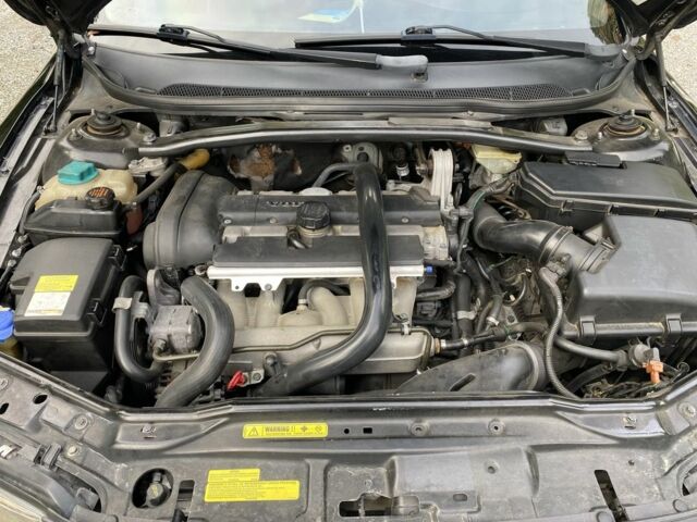 Вольво ХС70 2004 в Новгород-Северском на Automoto.ua Черный Вольво ХС70, объемом двигателя 2.5 л и пробегом 187 тыс. км за 7400 $, фото 8 на Automoto.ua