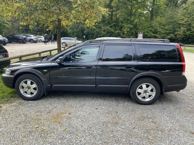 Вольво ХС70 2004 в Новгород-Северском на Automoto.ua Черный Вольво ХС70, объемом двигателя 2.5 л и пробегом 187 тыс. км за 7400 $, фото 3 на Automoto.ua