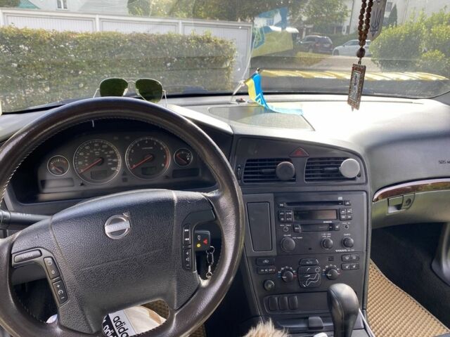 Вольво ХС70 2004 в Новгород-Северском на Automoto.ua Черный Вольво ХС70, объемом двигателя 2.5 л и пробегом 187 тыс. км за 7400 $, фото 9 на Automoto.ua