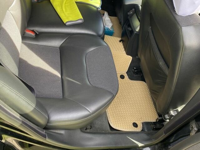 Вольво ХС70 2004 в Новгород-Северском на Automoto.ua Черный Вольво ХС70, объемом двигателя 2.5 л и пробегом 187 тыс. км за 7400 $, фото 11 на Automoto.ua