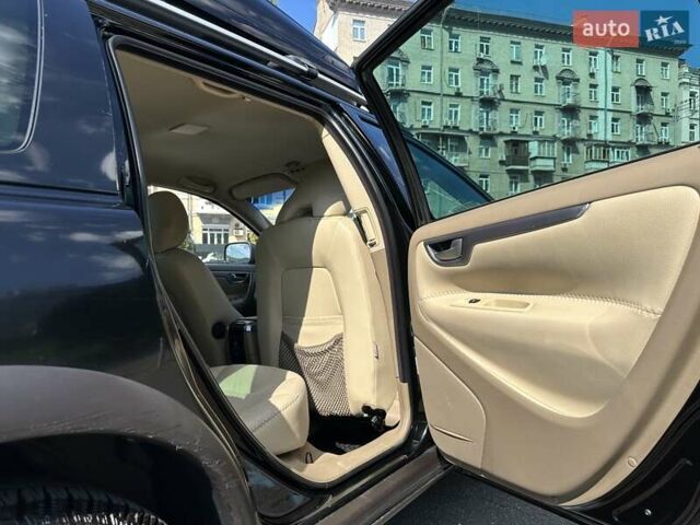Чорний Вольво ХС70, об'ємом двигуна 2.5 л та пробігом 400 тис. км за 6500 $, фото 14 на Automoto.ua