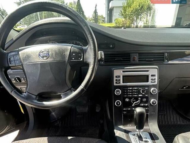 Черный Вольво ХС70, объемом двигателя 2.4 л и пробегом 317 тыс. км за 10500 $, фото 2 на Automoto.ua