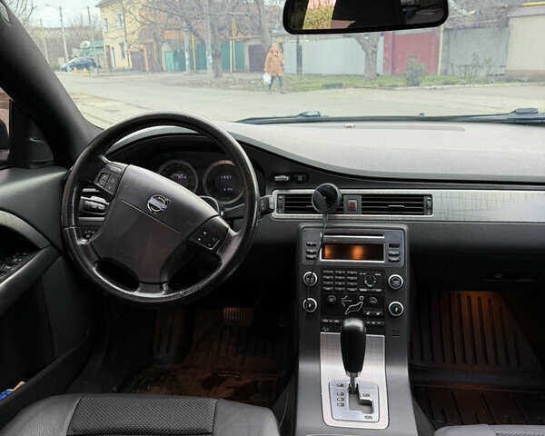 Чорний Вольво ХС70, об'ємом двигуна 2.4 л та пробігом 253 тис. км за 13000 $, фото 10 на Automoto.ua