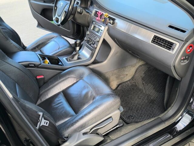 Вольво ХС70 2009 в Луцке на Automoto.ua Черный Вольво ХС70, объемом двигателя 1.6 л и пробегом 250 тыс. км за 8850 $, фото 4 на Automoto.ua