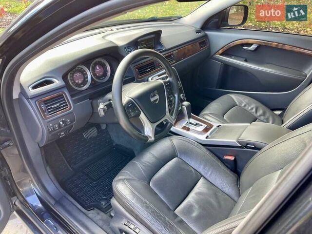 Черный Вольво ХС70, объемом двигателя 2.4 л и пробегом 174 тыс. км за 13999 $, фото 19 на Automoto.ua