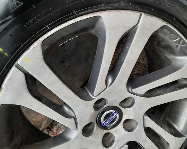 Черный Вольво ХС70, объемом двигателя 2.4 л и пробегом 370 тыс. км за 17800 $, фото 16 на Automoto.ua