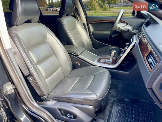 Черный Вольво ХС70, объемом двигателя 2.4 л и пробегом 174 тыс. км за 13999 $, фото 26 на Automoto.ua