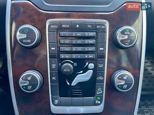 Черный Вольво ХС70, объемом двигателя 2.4 л и пробегом 174 тыс. км за 13999 $, фото 34 на Automoto.ua