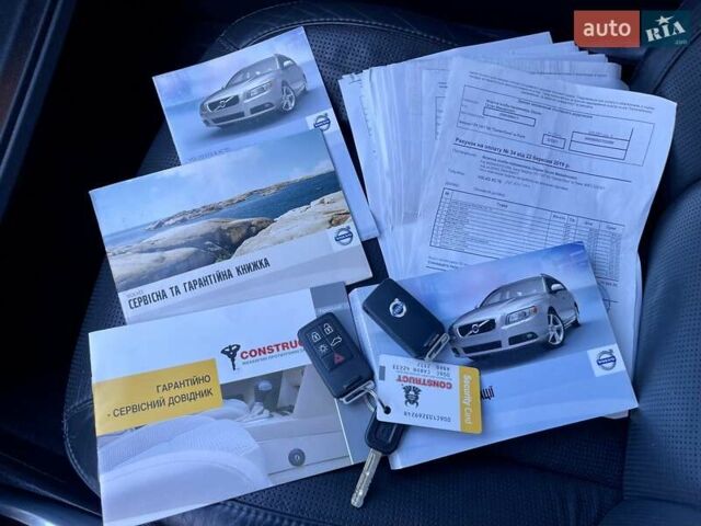 Черный Вольво ХС70, объемом двигателя 2.4 л и пробегом 174 тыс. км за 13999 $, фото 15 на Automoto.ua