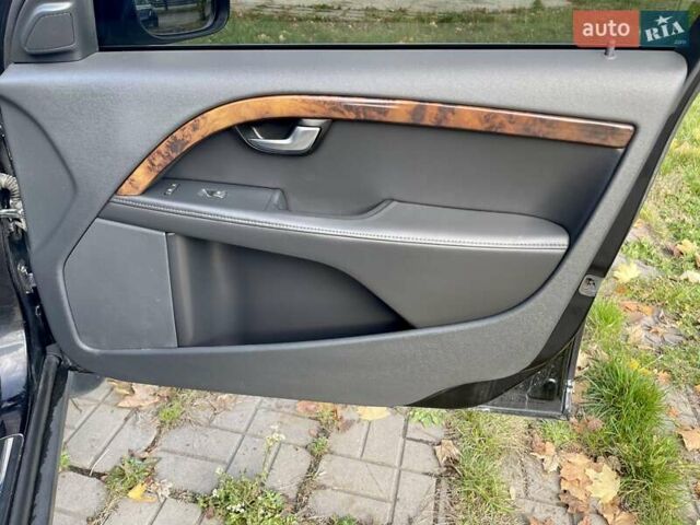 Черный Вольво ХС70, объемом двигателя 2.4 л и пробегом 174 тыс. км за 13999 $, фото 46 на Automoto.ua