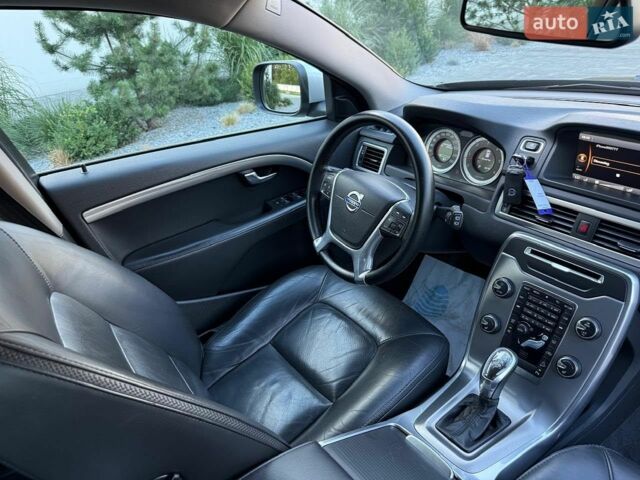 Чорний Вольво ХС70, об'ємом двигуна 2.4 л та пробігом 267 тис. км за 15500 $, фото 60 на Automoto.ua
