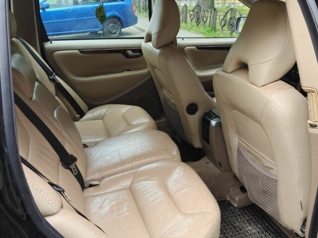 Черный Вольво ХС70, объемом двигателя 0 л и пробегом 300 тыс. км за 5000 $, фото 6 на Automoto.ua