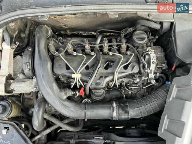 Коричневий Вольво ХС70, об'ємом двигуна 2.4 л та пробігом 303 тис. км за 14000 $, фото 18 на Automoto.ua