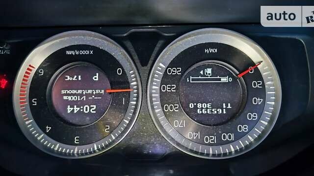 Коричневий Вольво ХС70, об'ємом двигуна 2.4 л та пробігом 165 тис. км за 15800 $, фото 15 на Automoto.ua