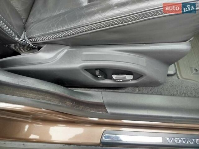Коричневый Вольво ХС70, объемом двигателя 2.4 л и пробегом 248 тыс. км за 16350 $, фото 20 на Automoto.ua