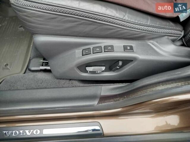 Коричневый Вольво ХС70, объемом двигателя 2.4 л и пробегом 248 тыс. км за 16350 $, фото 52 на Automoto.ua
