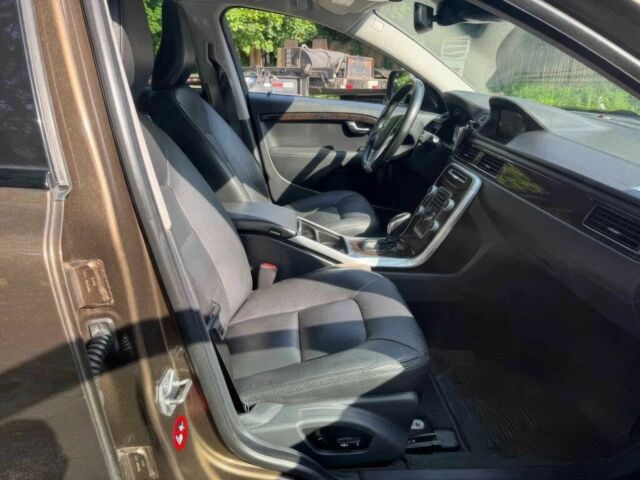 Коричневый Вольво ХС70, объемом двигателя 2.5 л и пробегом 71 тыс. км за 7200 $, фото 8 на Automoto.ua