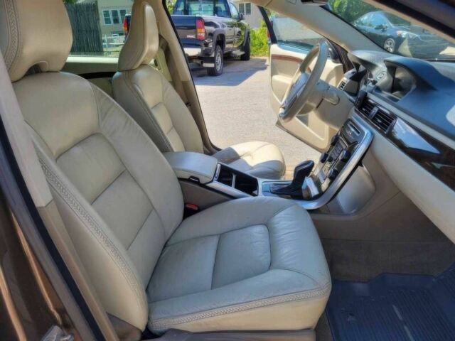 Коричневий Вольво ХС70, об'ємом двигуна 3.2 л та пробігом 73 тис. км за 7350 $, фото 7 на Automoto.ua