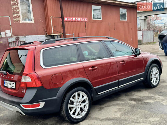 Красный Вольво ХС70, объемом двигателя 2.95 л и пробегом 301 тыс. км за 15500 $, фото 2 на Automoto.ua