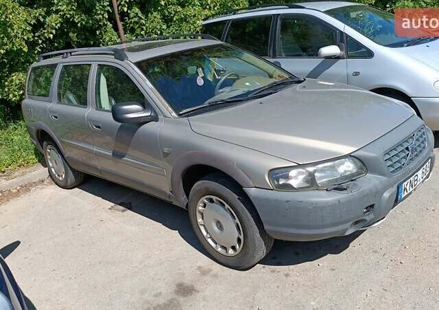 Вольво ХС70, объемом двигателя 0 л и пробегом 340 тыс. км за 2500 $, фото 1 на Automoto.ua