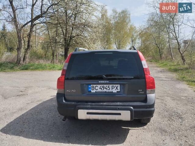 Вольво ХС70, объемом двигателя 2.5 л и пробегом 270 тыс. км за 6100 $, фото 3 на Automoto.ua