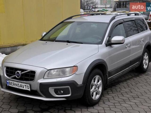 Вольво ХС70, объемом двигателя 2.4 л и пробегом 258 тыс. км за 11999 $, фото 1 на Automoto.ua