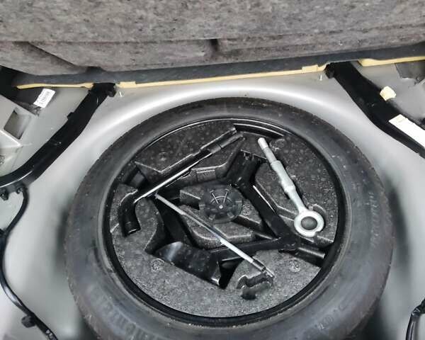 Вольво ХС70, об'ємом двигуна 1.98 л та пробігом 313 тис. км за 11000 $, фото 11 на Automoto.ua