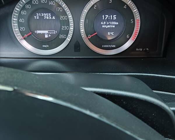 Вольво ХС70, об'ємом двигуна 1.98 л та пробігом 313 тис. км за 11000 $, фото 8 на Automoto.ua
