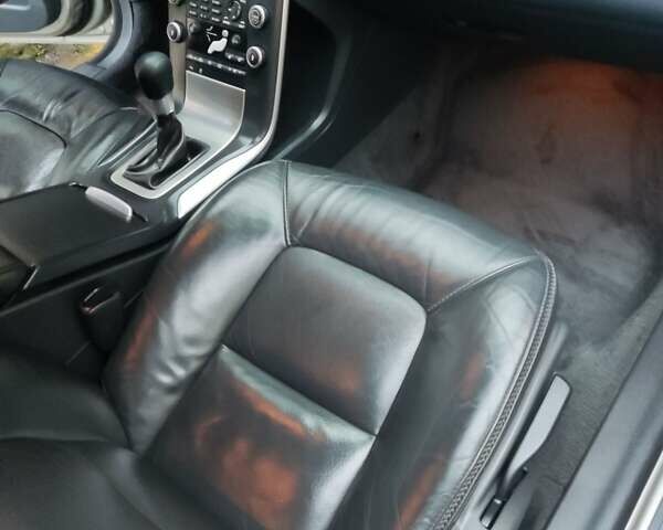 Вольво ХС70, об'ємом двигуна 1.98 л та пробігом 313 тис. км за 11000 $, фото 6 на Automoto.ua