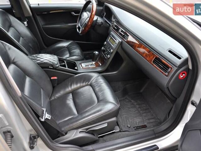 Вольво ХС70, объемом двигателя 2.4 л и пробегом 258 тыс. км за 11999 $, фото 27 на Automoto.ua