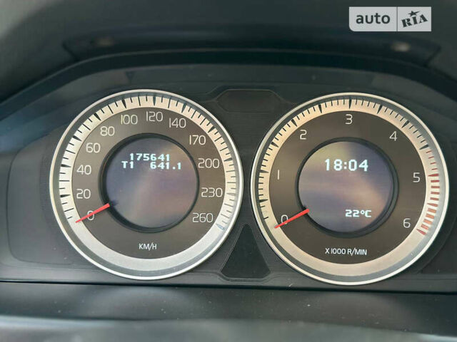 Вольво ХС70, объемом двигателя 2.4 л и пробегом 175 тыс. км за 18300 $, фото 6 на Automoto.ua