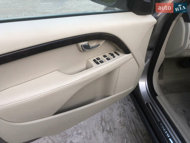 Вольво ХС70, об'ємом двигуна 2.5 л та пробігом 270 тис. км за 17000 $, фото 20 на Automoto.ua