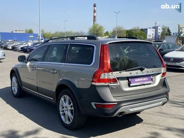 Вольво ХС70, объемом двигателя 2 л и пробегом 131 тыс. км за 17400 $, фото 6 на Automoto.ua